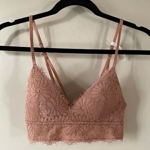 NWT aerie Blush Wireless Multiway Bralette 30B